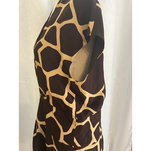 ESCADA Black Label Giraffe Print V-Neck Silk Mid Length Dress - Picture 7 of 12